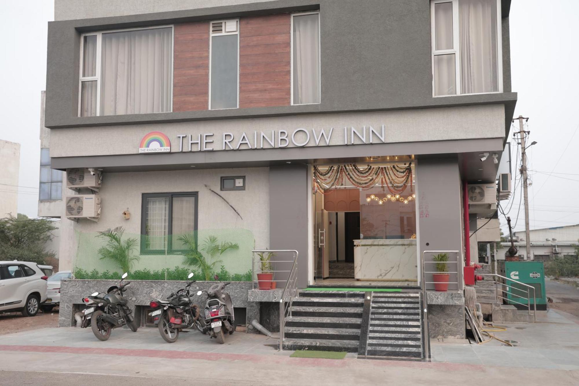 Hotel The Rainbow Inn Udaipur Bagian luar foto