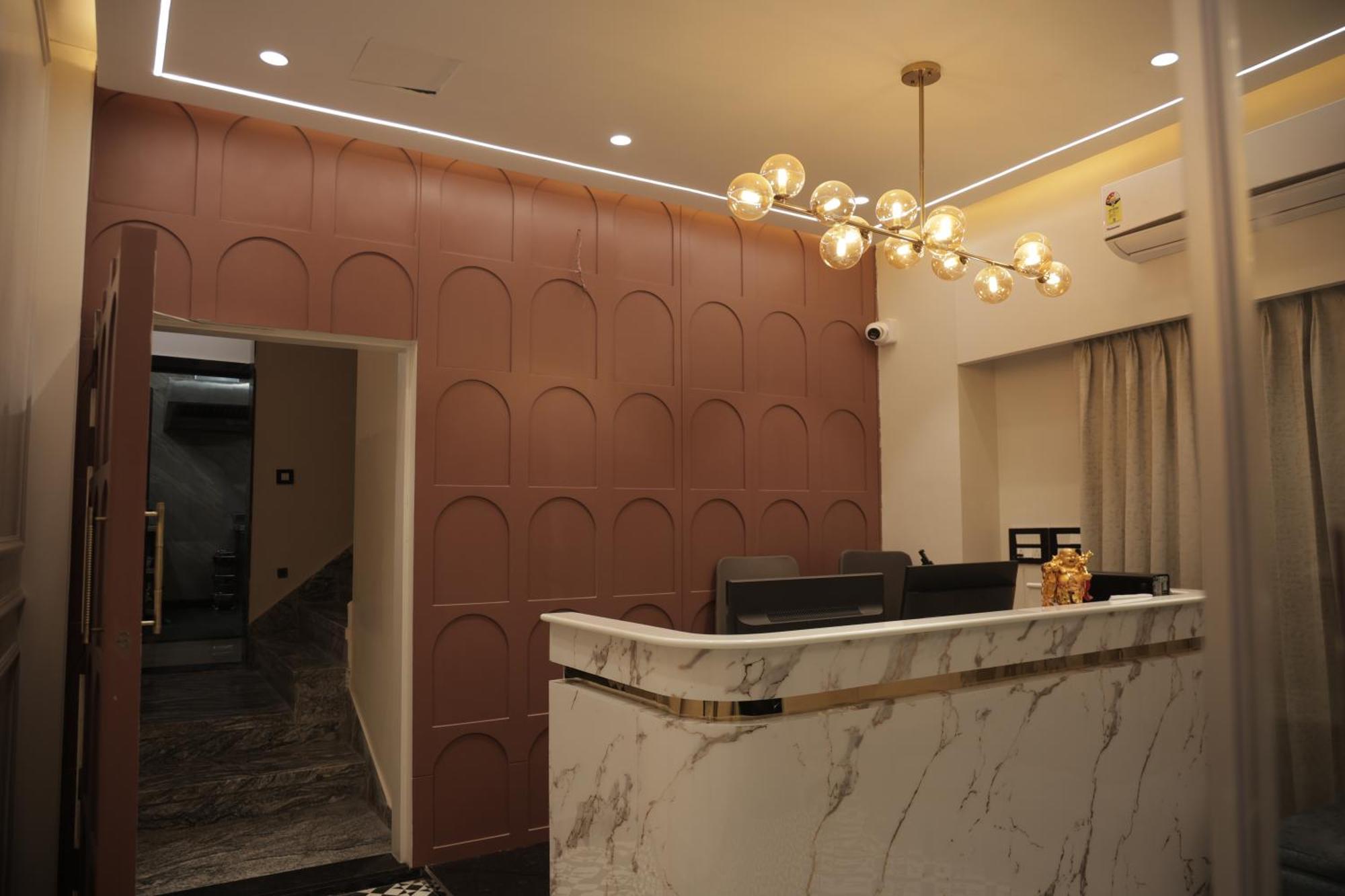 Hotel The Rainbow Inn Udaipur Bagian luar foto