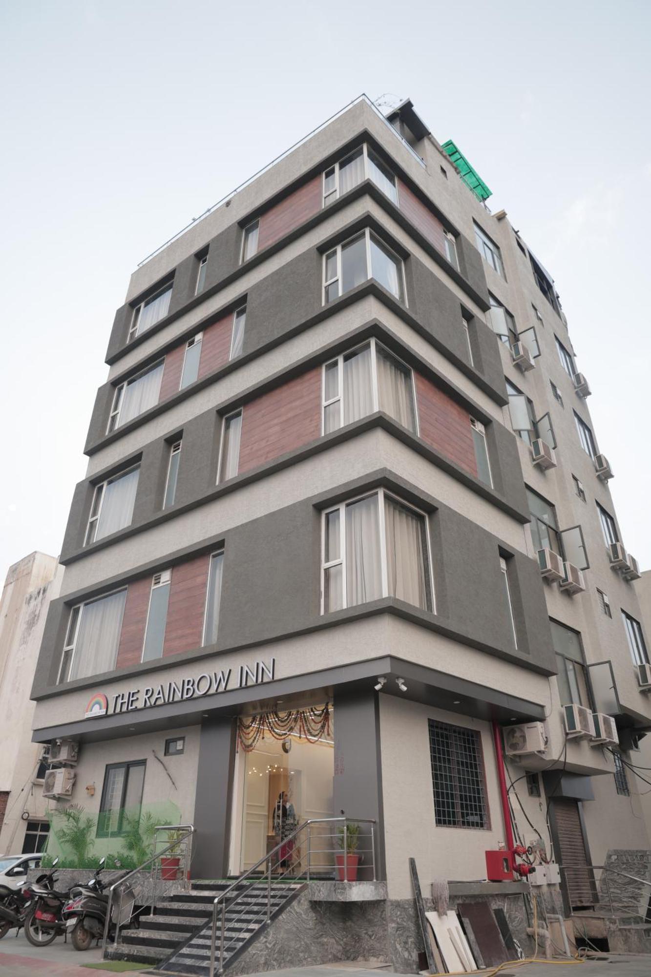 Hotel The Rainbow Inn Udaipur Bagian luar foto
